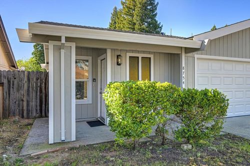 8754 Mellowdawn Way, Orangevale, CA, 95662-4502 | Card Image
