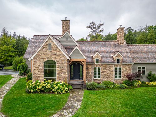 {{alt}} | Card Image