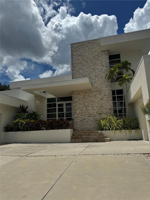 1347 Harbor Dr, SARASOTA, FL, 34239-2013 | Card Image