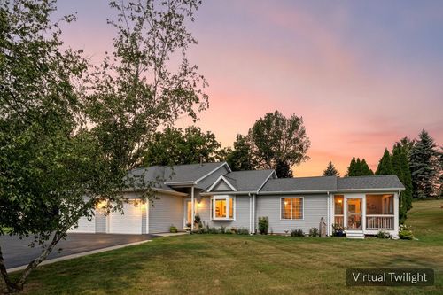 W1714 Watson Ct, Green Lake, WI, 54941-9017 | Card Image