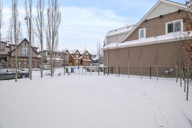 310 Mahogany Manor Se, Home with 5 bedrooms, 3 bathrooms and 4 parking in Calgary AB | Image 42
