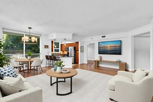 apt-227-2000 N Bayshore Dr, Miami, FL, 33137-5115 | Card Image
