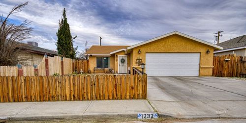 1232 S Yorktown, Ridgecrest, CA, 93555 | Card Image