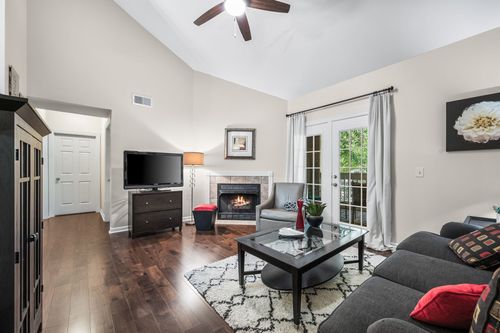 apt-407-6820 Highway 70 S, Nashville, TN, 37221-5239 | Card Image