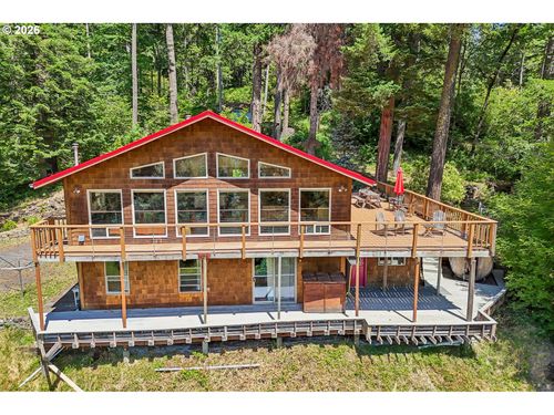 331 Lakeview Rd, White Salmon, WA, 98672-9001 | Card Image