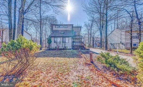4623 Burnside Dr, Tobyhanna, PA, 18466-3081 | Card Image