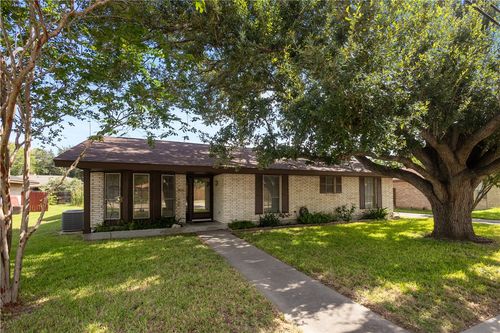 1414 E Ailsie Ave, Kingsville, TX, 78363-6907 | Card Image