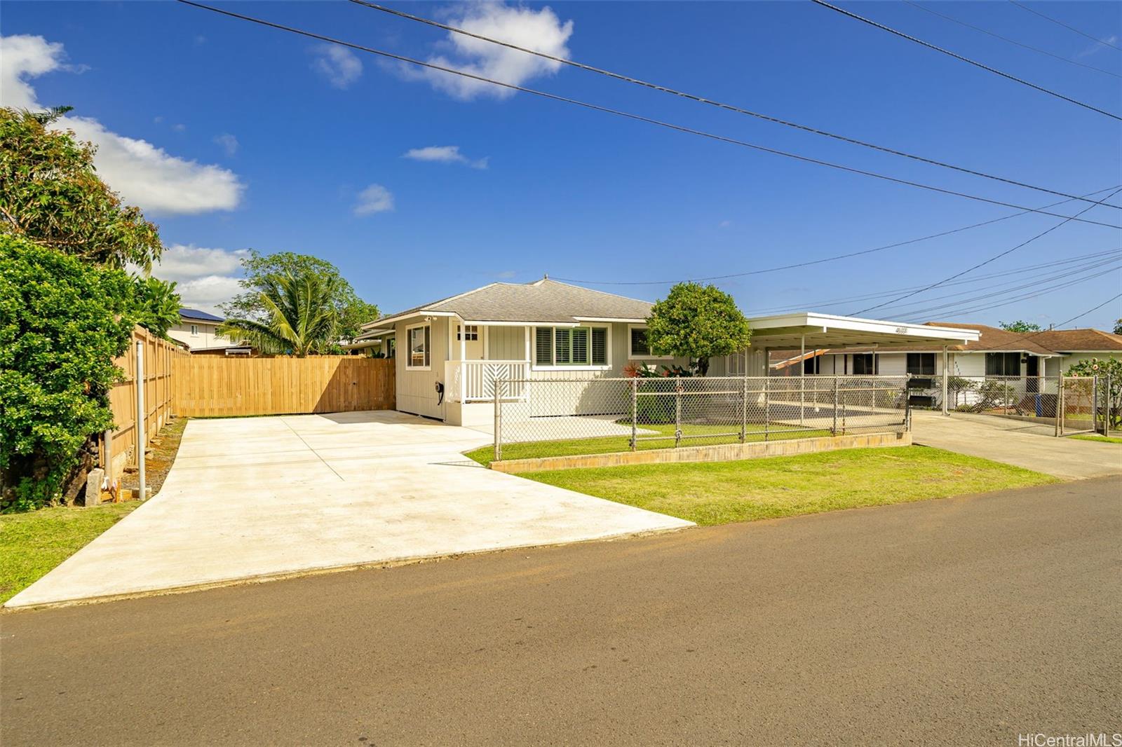 Makalani St, Kaneohe, HI 96744