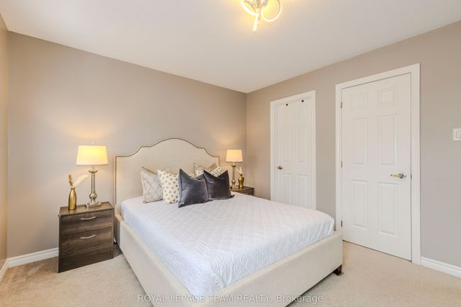 302 Song Sparrow St, House attached with 3 bedrooms, 3 bathrooms and 2 parking in Nepean ON | Image 25
