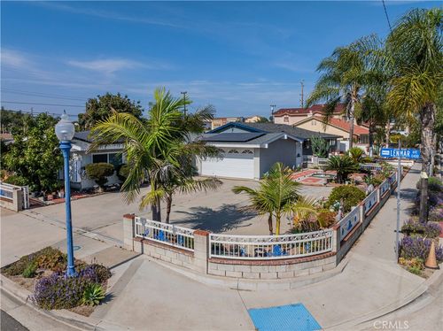 7911 Orangewood Ave, Stanton, CA, 90680-3513 | Card Image