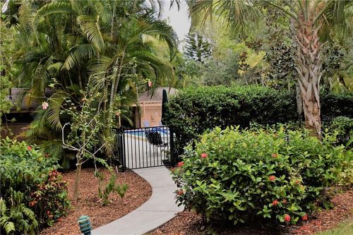 apt-br128-1667 Brookhouse Cir, SARASOTA, FL, 34231-8934 | Card Image