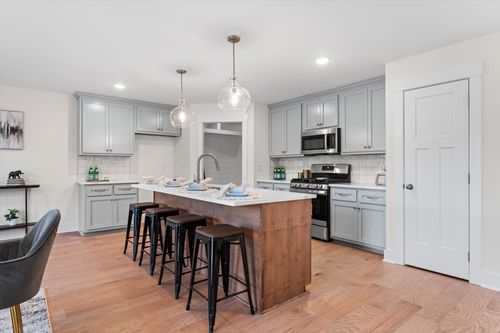 1588 Collins View Way, Clarksville, TN, 37043-1527 | Card Image