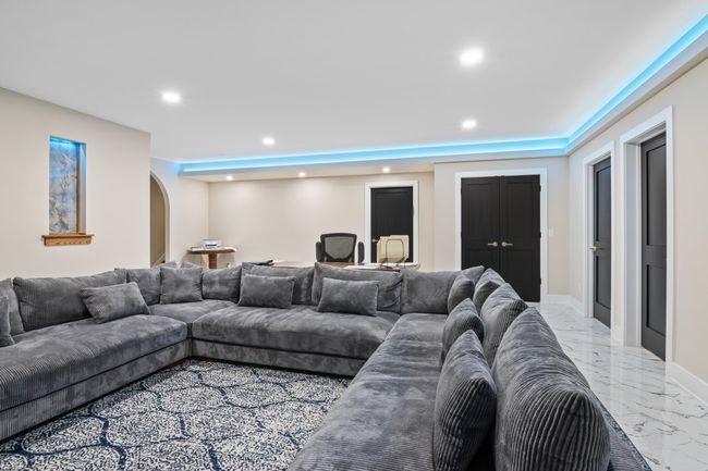 Lower Level | Image 38