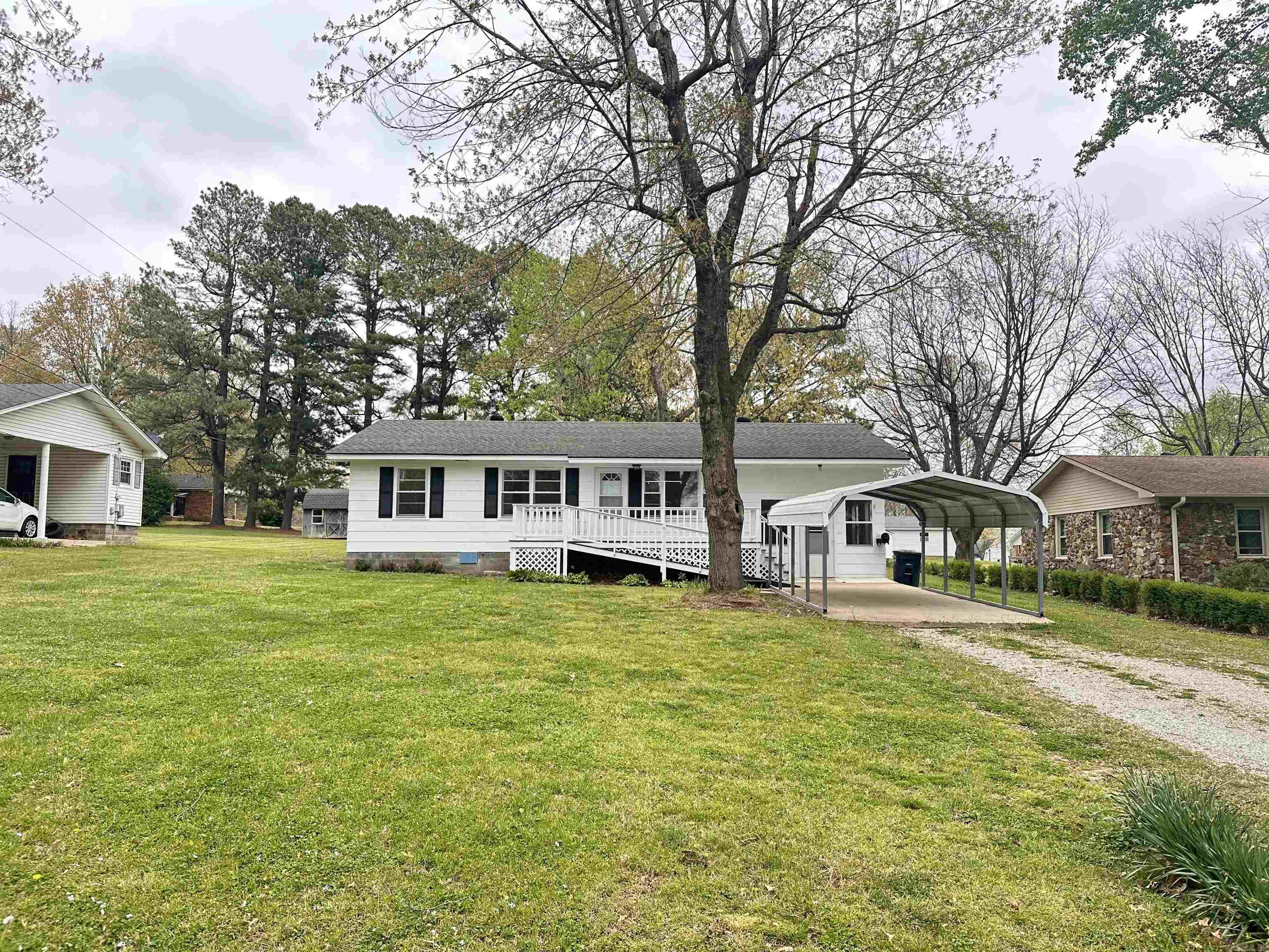 2nd Ave, Piggott, AR 72454