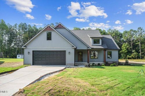 81 Birchtop Cir, Zebulon, NC, 27597-4206 | Card Image