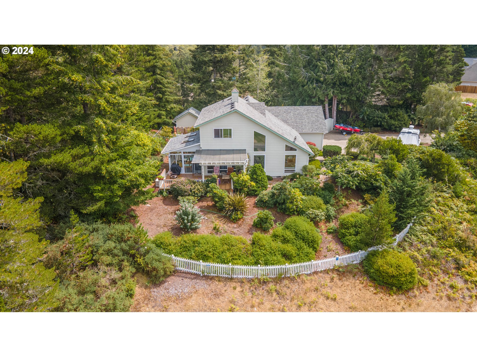 Ocean Dunes Dr, Florence, OR 97439