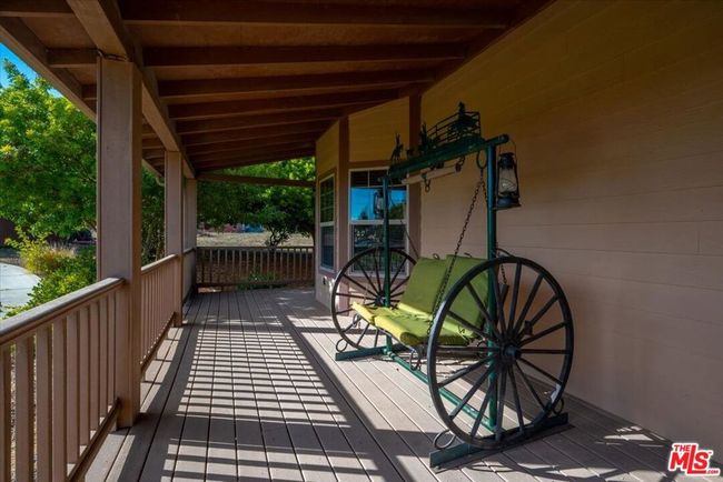 Porch | Image 8