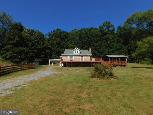 913 May Ln, MATHIAS, WV, 26812-8277 | Card Image
