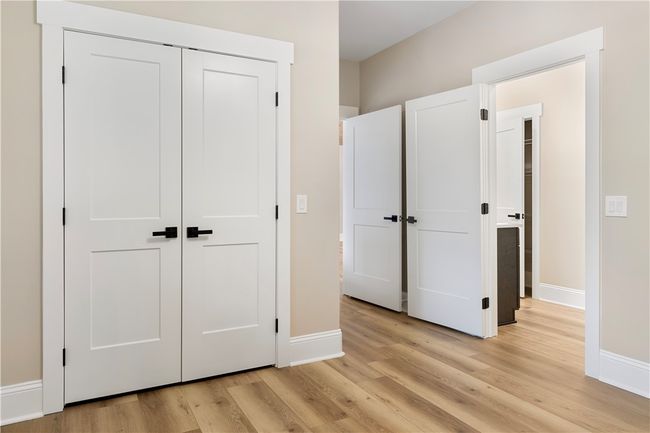 Front bedroom. | Image 15