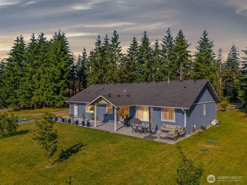 230 156th Ln Se, Tenino, WA, 98589-9757 | Card Image