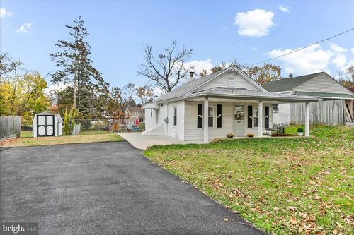 929 Crystle Rd, ASTON, PA, 19014-2930 | Card Image