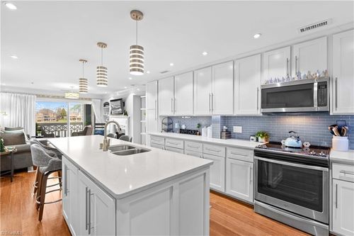 18789 Vineyard Point Ln, Cornelius, NC, 28031-7993 | Card Image