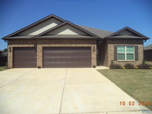 319 Jackson Point Cir, Huntsville, AL, 35811-4005 | Card Image