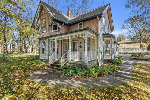 5724 N Helenville Rd, Helenville, WI, 53137 | Card Image