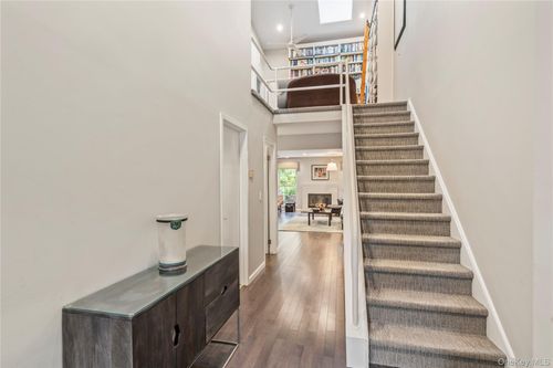 154 Hidden Ridge Dr, Syosset, NY, 11791-4315 | Card Image