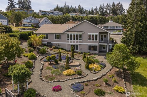 131 Moonlight Drive, Sequim, WA, 98382 | Card Image