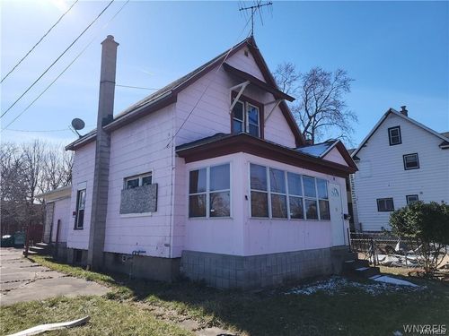 811 Cedar Ave, Niagara Falls, NY, 14301-1145 | Card Image