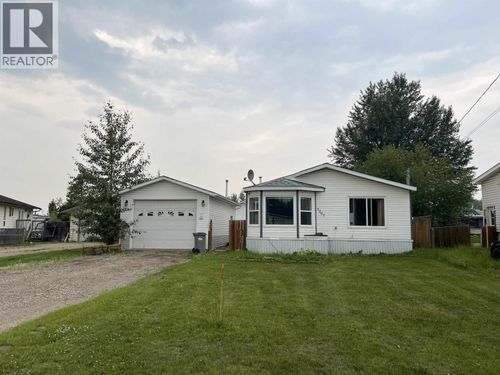 5207 Cottonwood Rd, Fort Nelson, BC, V0C0A6 | Card Image
