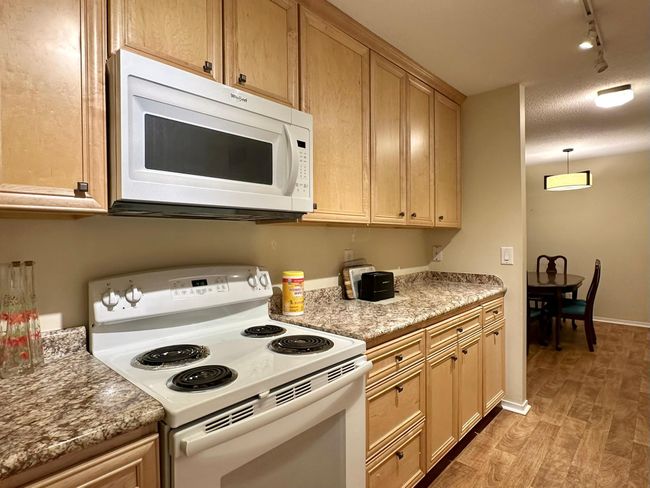 APT-138 - 132 Demont Ave E, Condo with 2 bedrooms, 2 bathrooms and null parking in Little Canada MN | Image 6