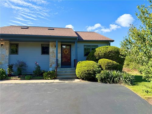 g6-30 Acorn Ct, South Kingstown, RI, 02879-2410 | Card Image