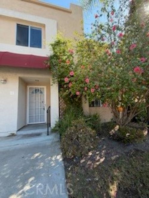 621 W Fletcher Ave, Orange, CA, 92865-2519 | Card Image