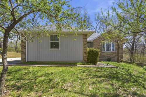284 Hoot Owl Pt, Highlandville, MO, 65669-8374 | Card Image