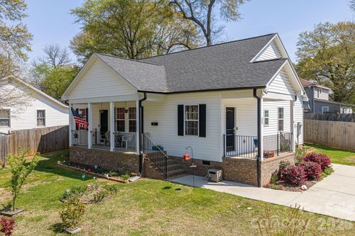 209 Wood St, Mount Holly, NC, 28120-1554 | Card Image