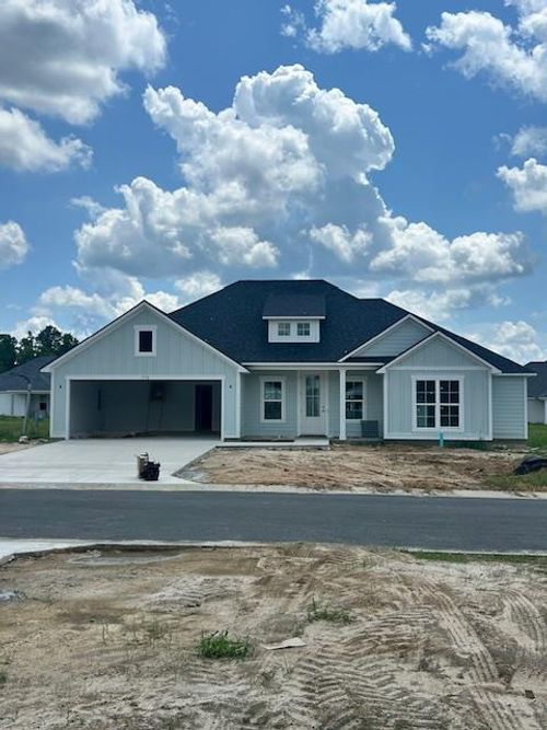 318 Barfield St, Hahira, GA, 31632-1404 | Card Image