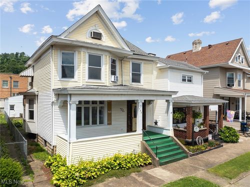 723 Pearl St, Martins Ferry, OH, 43935-2014 | Card Image