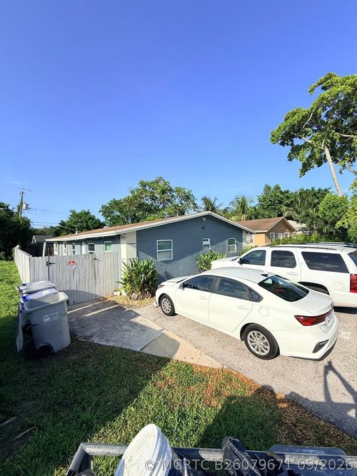 1-2-2251 Nw 4th St, Pompano Beach, FL, 33069-2610 | Card Image