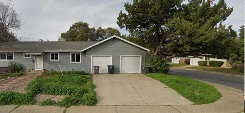 10237 Agnes Cir, Rancho Cordova, CA, 95670-2001 | Card Image