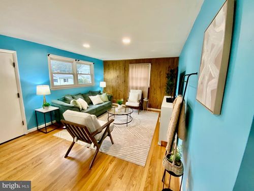 9018 3rd St, LANHAM, MD, 20706-2840 | Card Image