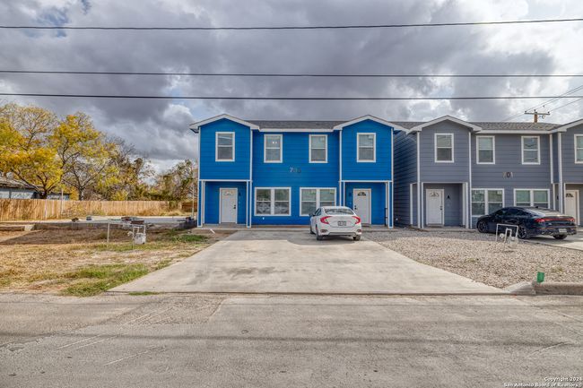 703 N 3 Rd St, Home with 0 bedrooms, 0 bathrooms and null parking in Carrizo Springs TX | Image 15