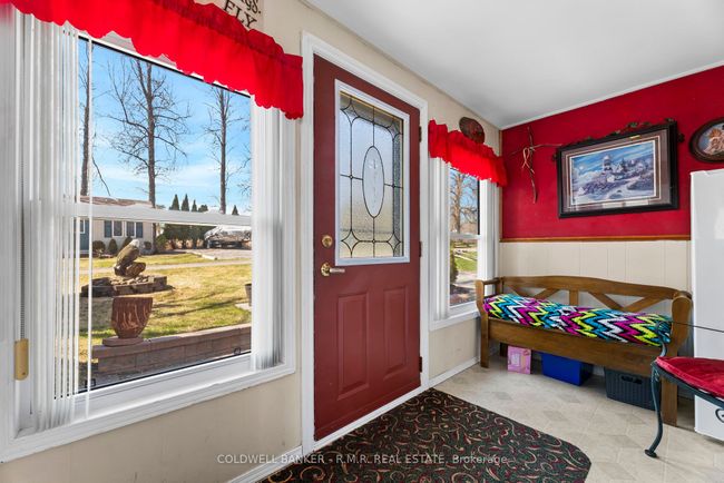 465 Causeway View Rd S, House other with 3 bedrooms, 2 bathrooms and 7 parking in Ennismore ON | Image 6