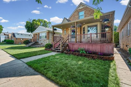 4953 N Meade Ave, Chicago, IL, 60630-2903 | Card Image