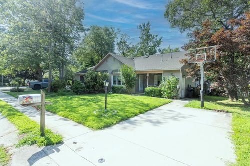 4 Osprey Dr, North Cape May, NJ, 08204-4458 | Card Image