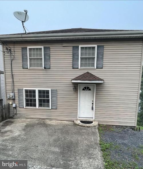 77 N Main St, MARYSVILLE, PA, 17053-1902 | Card Image