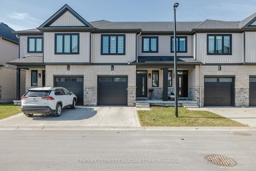 9-601 Lions Park Dr, Mount Brydges, ON, N0L1W0 | Card Image