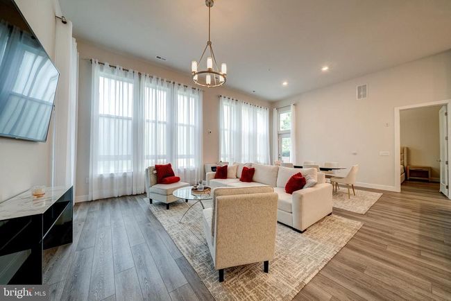 APT-102 - 1761 Old Meadow Rd, Condo with 2 bedrooms, 3 bathrooms and null parking in MCLEAN VA | Image 7