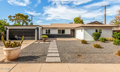 3336 E Earll Dr, Phoenix, AZ, 85018-6812 | Card Image